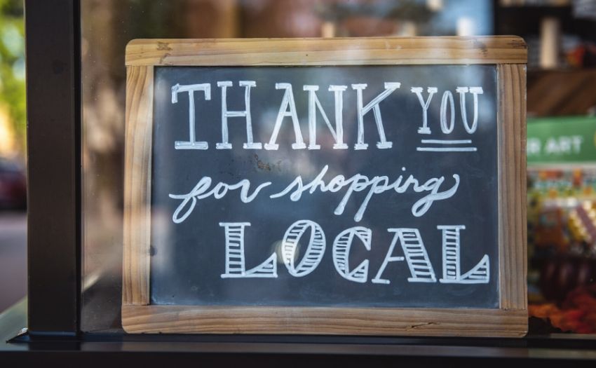 chalkboard with the message "thank you for shopping local"