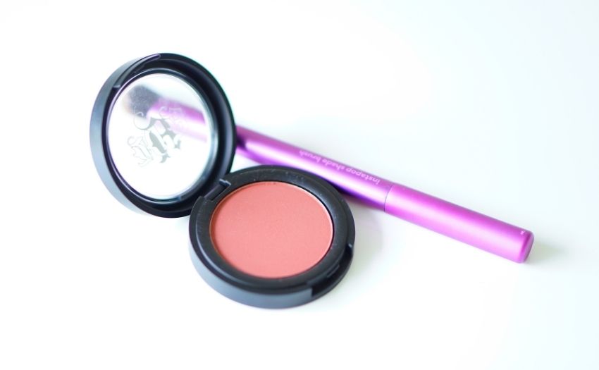 Kat Von D Lolita eyeshadow/blush and an eyeshadow brush